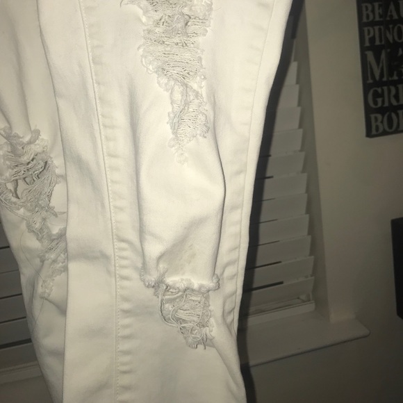 Flaw - Picture 1 of 5